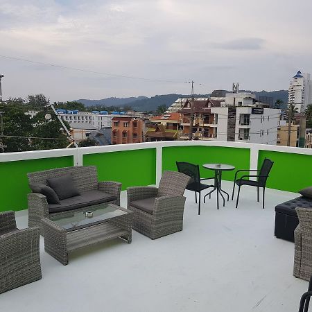 Centre Point Patong Hotell Eksteriør bilde
