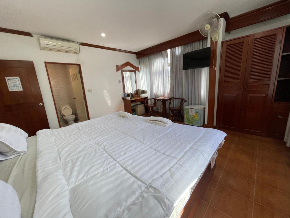 Centre Point Patong Hotell Eksteriør bilde