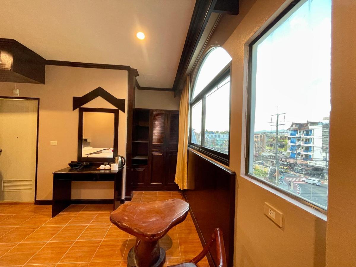 Centre Point Patong Hotell Eksteriør bilde