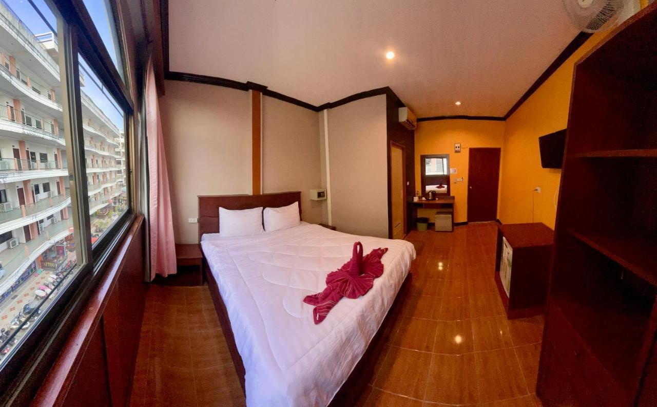 Centre Point Patong Hotell Eksteriør bilde