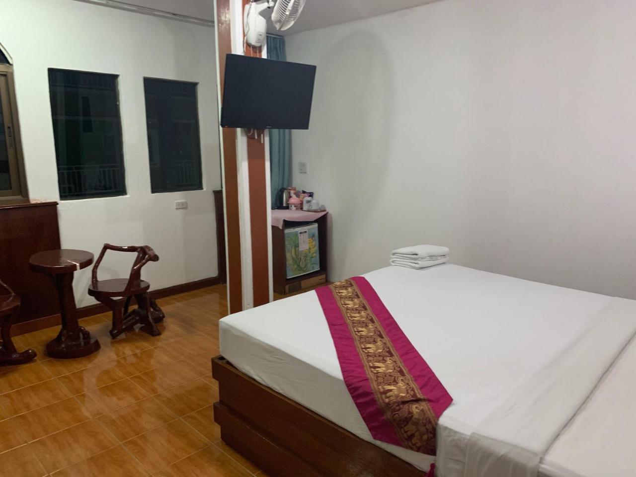 Centre Point Patong Hotell Eksteriør bilde