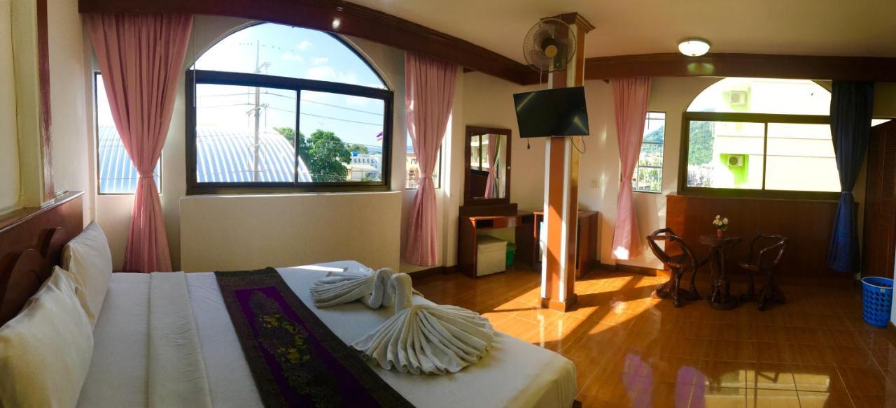 Centre Point Patong Hotell Eksteriør bilde