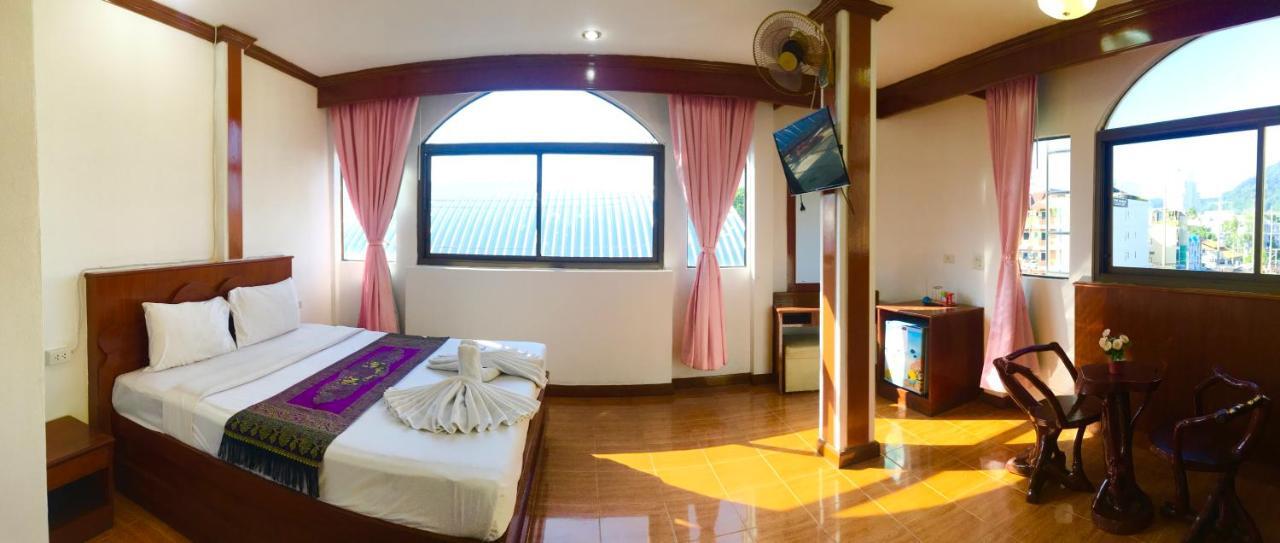Centre Point Patong Hotell Eksteriør bilde